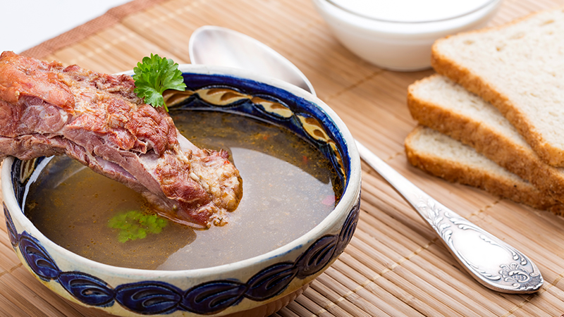 تفسير رؤية المرق واللحم في المنام لابن سيرين