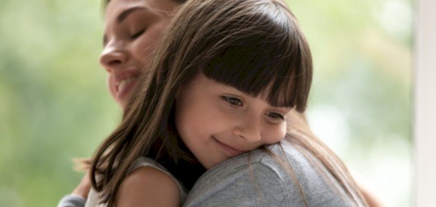 تفسير حلمت اني احتضن طفلة صغيرة للمتزوجة لابن سيرين