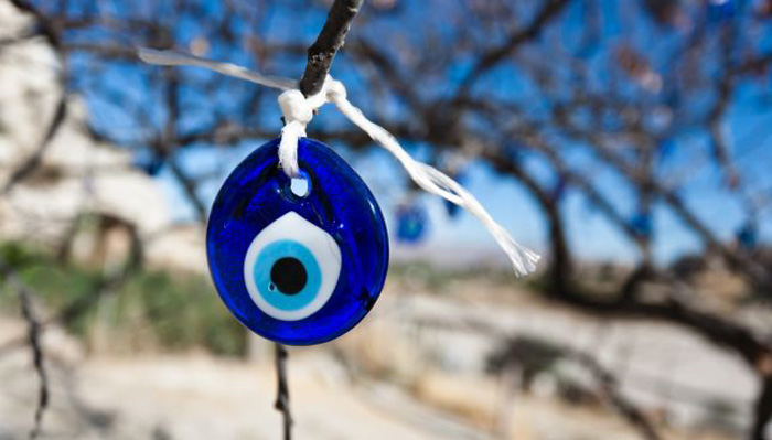 تعرف على تفسير رؤية شخص مصاب بالعين في المنام لابن سيرين