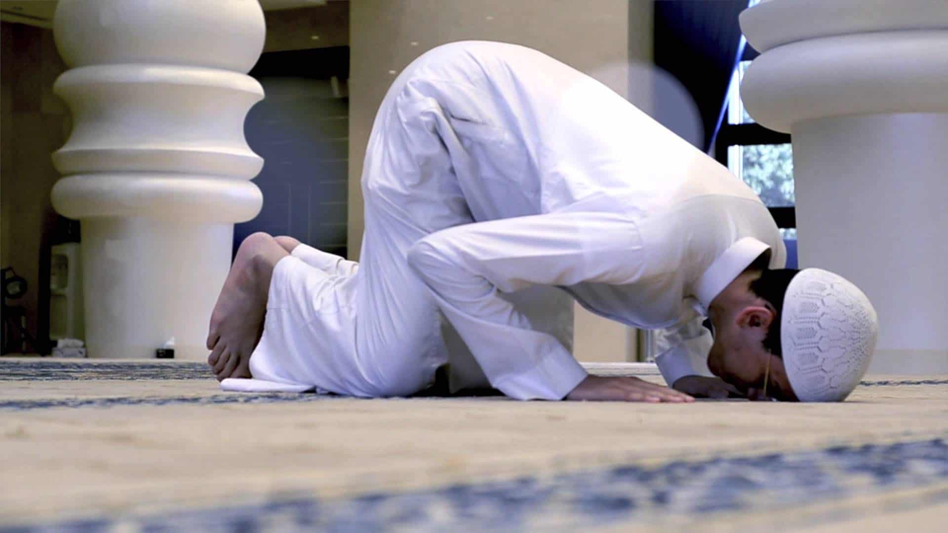 رؤية السجود في المنام لابن سيرين