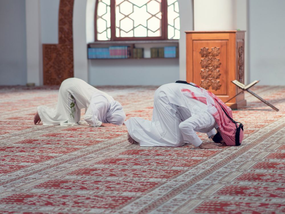 تفسير حلم صلاة الظهر في المنام لابن سيرين