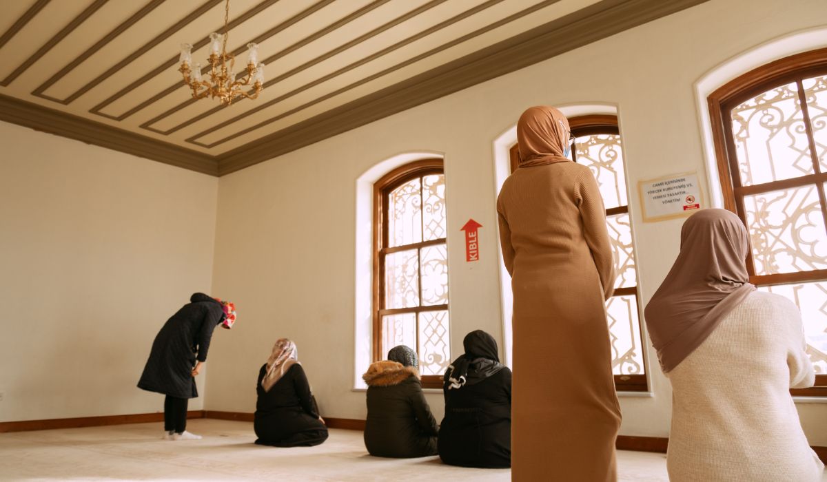 تفسير الحلم بعد صلاة الاستخارة للعزباء